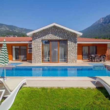 Tlos Royal 3+1 Villa, Oezel Havuzlu, * 페티예