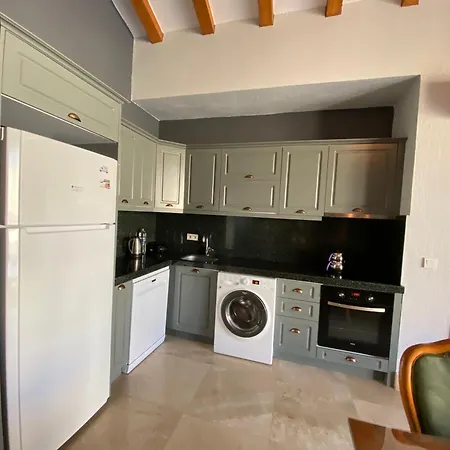 Tlos Royal 3+1 Villa, Oezel Havuzlu, 빌라 *