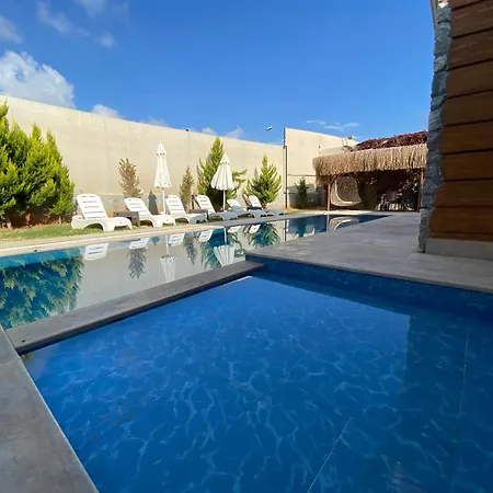 Tlos Royal 3+1 Villa, Oezel Havuzlu, 빌라 페티예